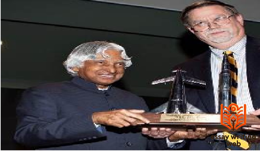 Von Braun Award Image